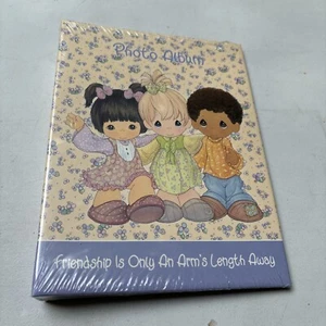 Precious Moments - Friendship Photo Album holds 160 4 x 6 photos , New - Picture 1 of 2