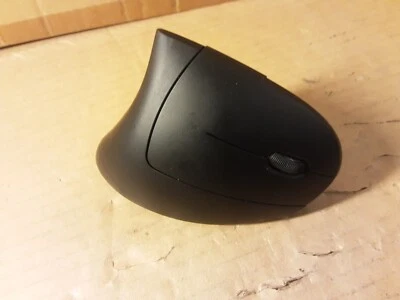 Anker A7852M 2.4G Wireless 6 Button Vertical Ergonomic Optical Mouse - Image 1 of 4