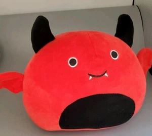 Squishmallow Dante Lindo Diablo Rojo Vampiro Peluche Diablo - Imagen 1 de 9