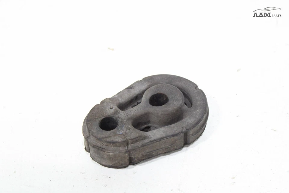 2009-2018 RAM 1500 REAR EXHAUST MUFFLER DOWN PIPE MOUNT ISOLATOR HANGER OEM - Изображение 1 из 4