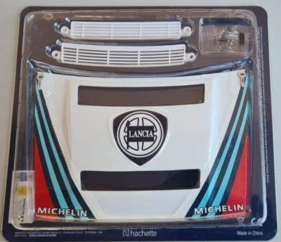 Cofano Lancia Delta HF Rally Martini Racing scala 1/8 Hachette Prima Uscita - Immagine 1 di 2