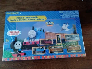 Bachman Deluxe Thomas With Annie & Clarabel Electric Trains Set - 00644 - Picture 1 of 7