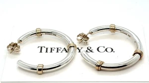 Orecchini a cerchio vintage Tiffany & Co. in argento sterling e oro 14 carati - Foto 1 di 5