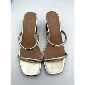 A New Day Womens Slip-On Metallic Cass Heel Sandal High Open Toe Size 7.5US Gold - Picture 1 of 6