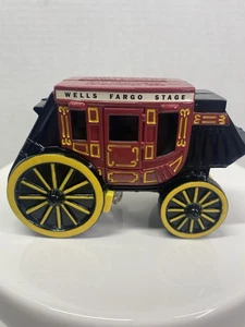 Wells Fargo San Francisco Stagecoach Metal Piggy Bank with Key 5 Inch - Picture 1 of 10