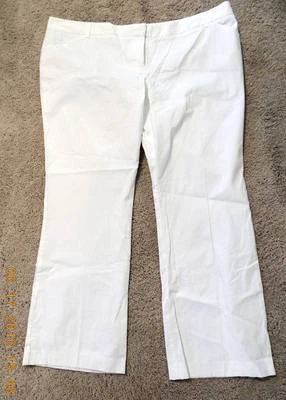 DAISY FUENTES WOMAN SIZE 24W STRETCH WHITE CITY PANTS NEW w/ TAGS $48.00 RETAIL - Image 1 of 4