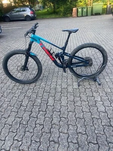 Trek Slash 8 Mountain Bike - Bild 1 von 4