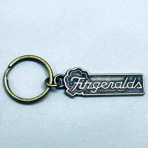 Llavero Fitzgeralds Casino Hotel Reno recuerdo recuerdos de juegos de azar - Imagen 1 de 3