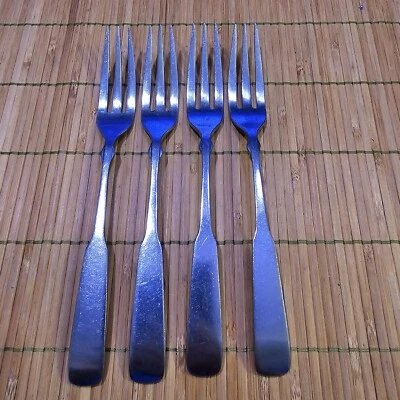SET OF (4) WORLD TABLEWARE BOSTON COMMON 3 TINE DINNER FORKS - Image 1 of 2
