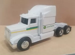 Tractor Trailer Cab - John Deere - Scale 1:64 ERTL - Picture 1 of 10