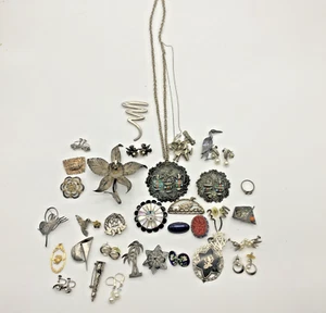 Vintage Icy Lot Broochs Necklaces Siam Navajo Zuni Mexico Cinnebar etc. 9 OZT - Picture 1 of 7