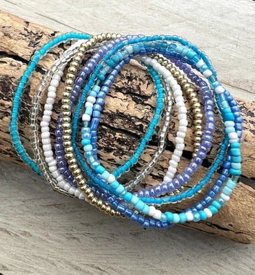 8-teiliges Armband Set Perlenarmband BoHo Ethno Surfer Glasperlen blau Töne 19cm - Bild 1 von 4