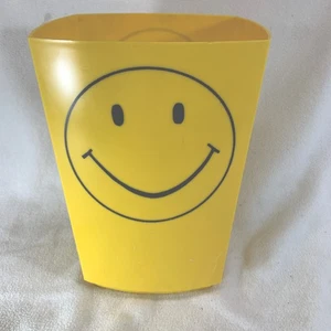 Pattumiera cestino rifiuti plastica gialla faccina sorridente vintage anni 70 - Foto 1 di 7