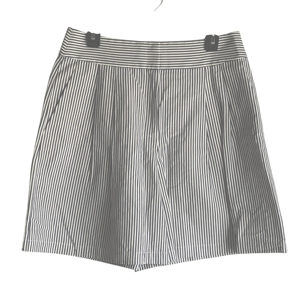 Pantalones Cortos Lafayette 148 Leroy Plisados Rayas Azul Blanco Mezcla de Algodón Sarga Talla 8 Foto 1 de 4