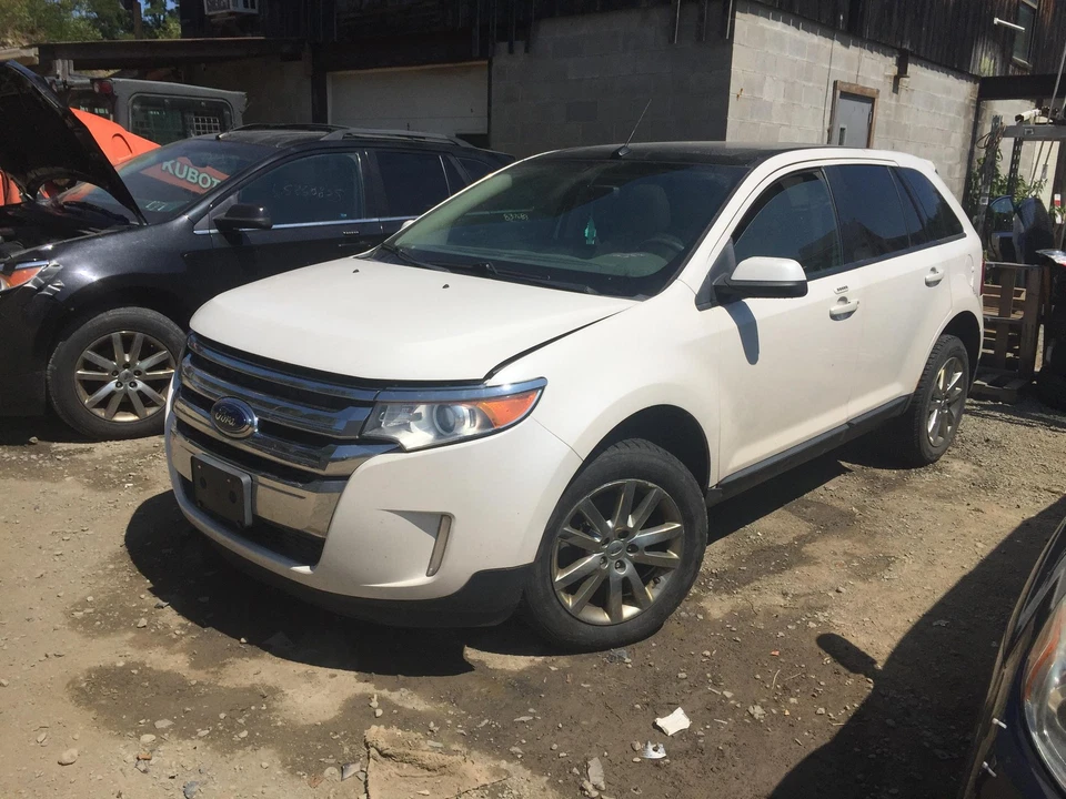 14 FORD EDGE Crossmember/cradle/undercarria Front - Image 1 of 4