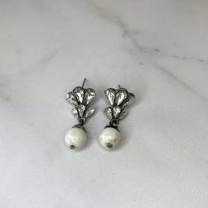 Ben-Amun Petite Peacock Pearl Earrings - Picture 1 of 3
