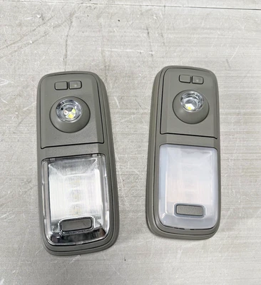 Luz domo interior delantera Volvo VNL 760 2023 22969737 22969738 *1741* Foto 1 de 4