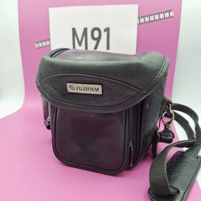 FUJIFILM Cuero Genuino Suave 35mm Estuche para Cámara Bolso de Hombro con Correa. refB.O Foto 1 de 4