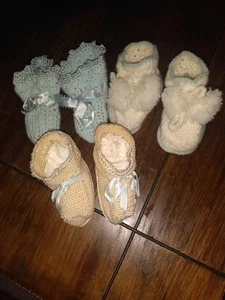 Botines de bebé vintage 3 pr ganchillo a mano - cintas  - Imagen 1 de 4