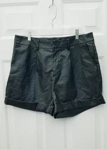 Womens Short Sz XL Black Faux Leather Casual Short Length Rolled Hem Unbranded - Picture 1 of 5