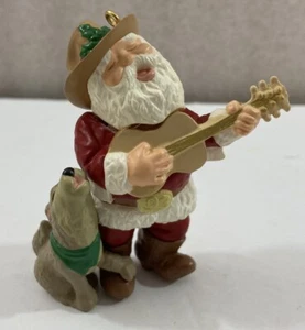 Hallmark Country Cowboy Weihnachtsmann mit Gitarre Weihnachtsschmuck 3" hoch 1993 - Bild 1 von 4
