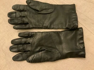 Cashmere lined Italian Talbots genuine soft Black Leather Gloves Size 8 Preppy - Picture 1 of 11