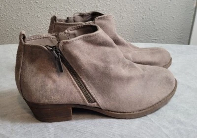 Carlos Santana Ankle Boots Booties Size 7.5 Side Zipper Taupe Beige  - Image 1 of 4