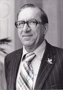 Dom Mintoff - Ministerpräsident Malta - Foto von 1977 - original signiert - Picture 1 of 2
