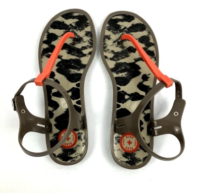 Sandalias de gelatina BCBG Paris para mujer - talla 9 - camuflaje, coral y topo Foto 1 de 4