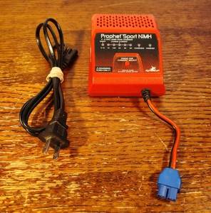 Horizon Hobby Dynamite Prophet Sport NiMH 35W AC Charger DYNC2000CA - Picture 1 of 8