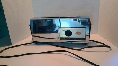 Tostadora Autobajante Sunbeam Thinline Modelo AT-B Touch N Toast Funciona De Colección Foto 1 de 4