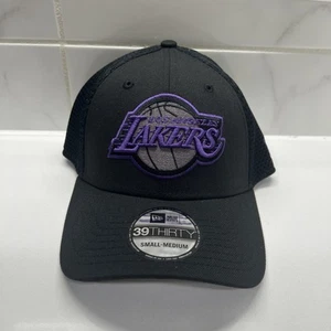 New Era 39THIRTY Los Angeles LA Lakers Neo Black Purple Hat Cap Flex Size S/M - Picture 1 of 4