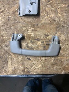 07-14 Expedition Right RH Passenger Center B Upper Pillar Trim OEM  Handle - Bild 1 von 2