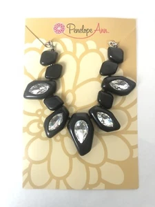 Collar grueso de plástico negro Penelope Ann diamantes de imitación disfraz joyería - Imagen 1 de 6