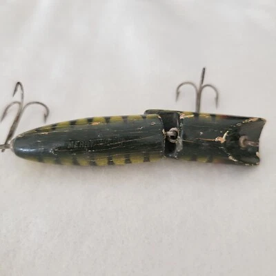 Vintage Merry Widow Fishing Lure Wood Jointed Pike Scale Color Makinen Tackle Co - Image 1 of 4