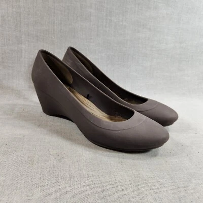 Crocs Lina Wedge Womens Heels Shoes Size 8 Gray Slip On Closed Toe - Image 1 of 4