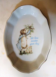 Designers Collection Holly Hobbie porcelain trinket dish by WWA Inc 1981 - Picture 1 of 6