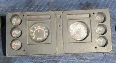 Cuadro de instrumentos International Truck 1400-S Foto 1 de 2