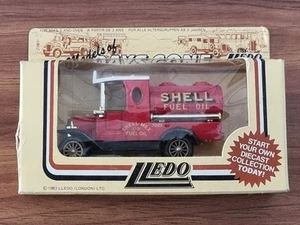 Lledo Models of Days Gone – Shell Fuel Oil Tanker 1983 - Picture 1 of 14