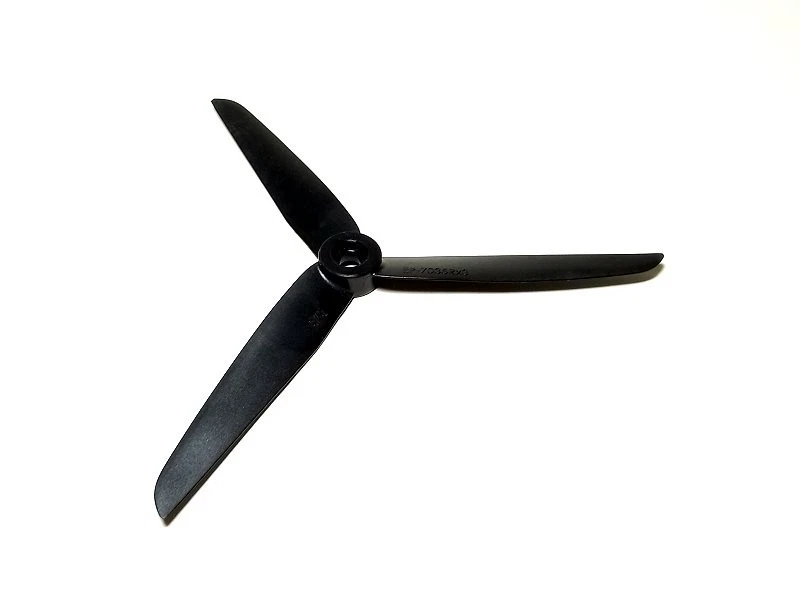 RC Model Aircraft EP-7035x3 3-Blade Airplane Propeller PE425 - Image 1 of 1