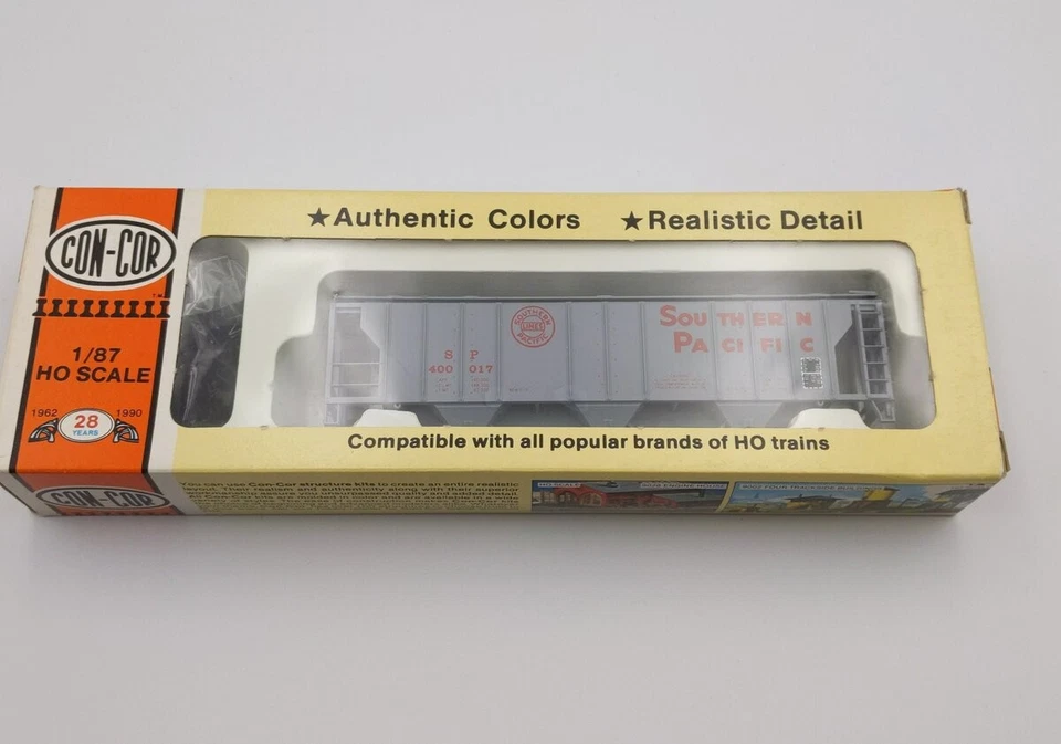 Con-Cor 0001-950301 HO Southern Pacific PS-2 Cov 3-Bay Hopper - Image 1 of 1
