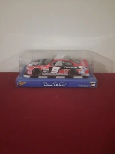 2002 Winners Circle Bill Elliott #9 Dodge Muppet Show Stock Car 1:24 Diecast NEW - Picture 1 of 8
