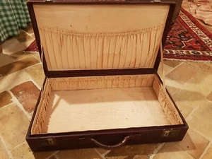 Vintage Suitcase, Lined, Vintage Luggage - Picture 1 of 8