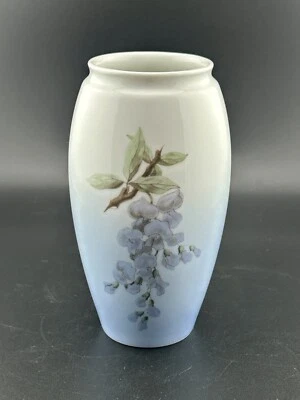 B&G Bing and Grondahl Wisteria 5¼" Porcelain Vase Denmark 172-5254 Signed 83 - Image 1 of 4