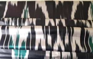 HAND SPUN UZBEK IKAT KHAN ATLAS SILK - 25" x 36" - Picture 1 of 10