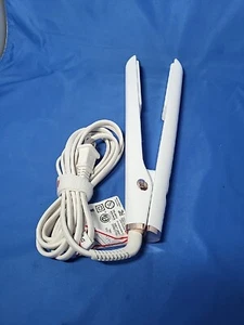 T3 Single Pass StylePlus Professional Straightening Styling Flat Iron 1" 77590 - Picture 1 of 9
