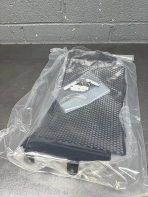 PROTECTOR RADIADOR DUCATI SUPERSPORT 939-950 97380711A Foto 1 de 4