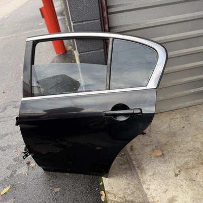 OEM 07-13 Infiniti G37 G35 G25 Q40 sedán puerta de pasajero trasera derecha negra KH3 Foto 1 de 4