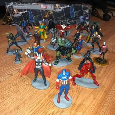Lote de bonecos Marvel Avengers - Imagem 1 de 4