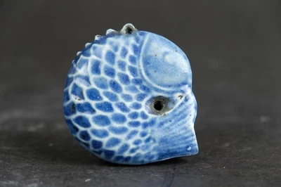 Antiguo gotero coreano azul y blanco 8 cm en forma de pez dinastía Yi Foto 1 de 4